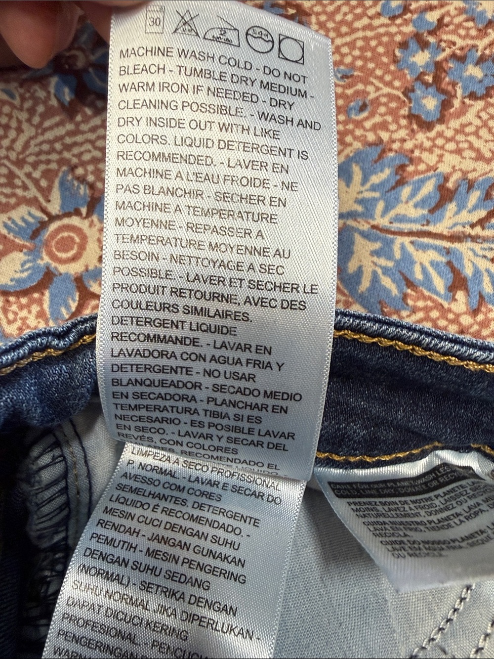 Levi's Dark Blue High Rise Skinny Jeans - Picture 7 of 9